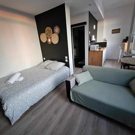 Canada 6 شقة فالنسيان